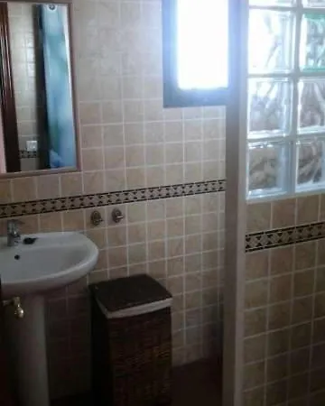 Sleeps 6 Pool Wifi Apartment *
