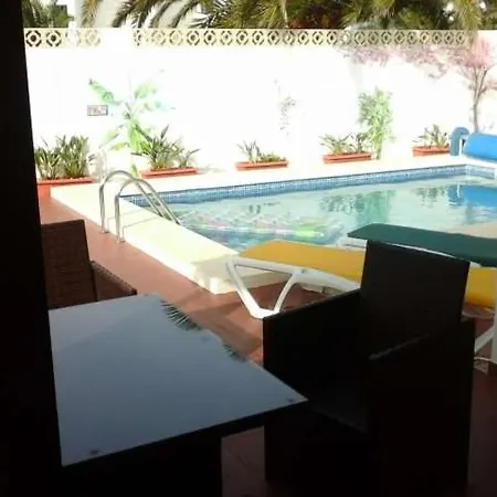 Apartment Sleeps 6 Pool Wifi Costa Teguise