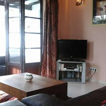 Sleeps 6 Pool Wifi Apartment Costa Teguise