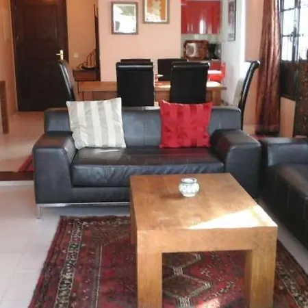 Sleeps 6 Pool Wifi Costa Teguise